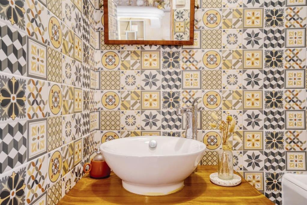 Chambre Atypique Dans Cafe Healthy Saint-Paul-de-Vence Eksteriør bilde